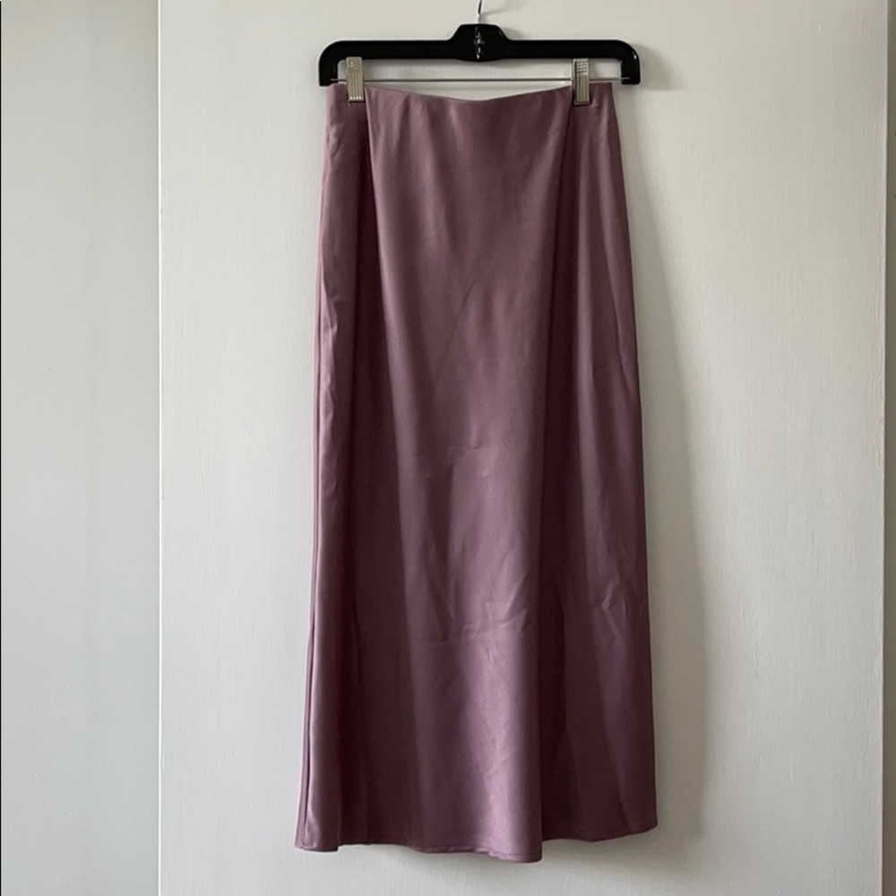 Elegant Mauve Maxi Skirt